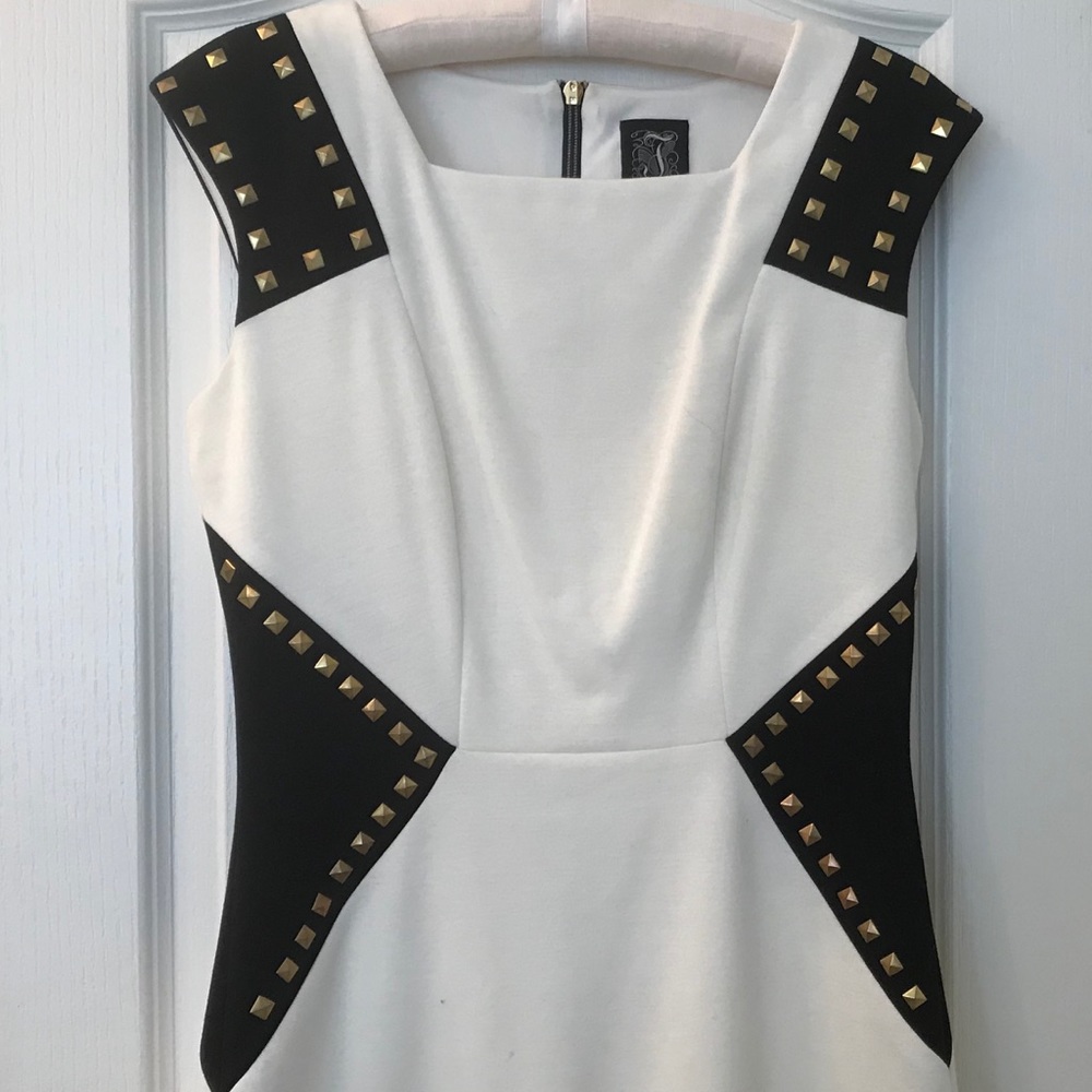 JAX Black/Cream Sleeveless Midi Dress w/ Grommets